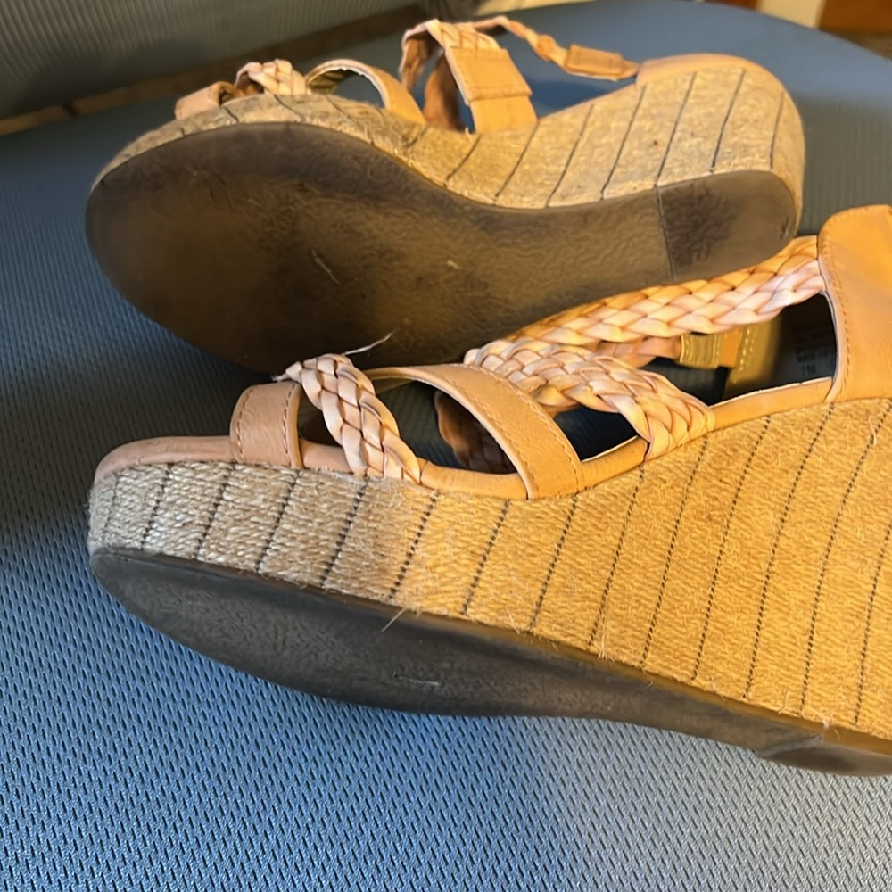 Wedge sandals - Picture 4 of 4